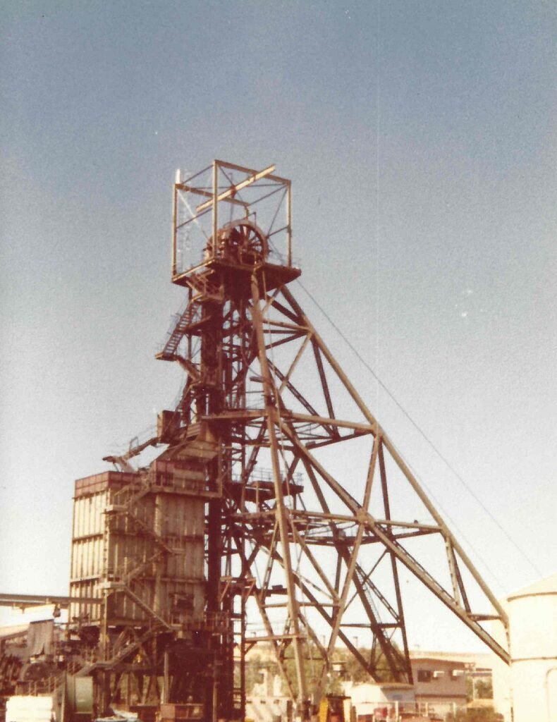 headframe of Warrego mine near Tennant Creek